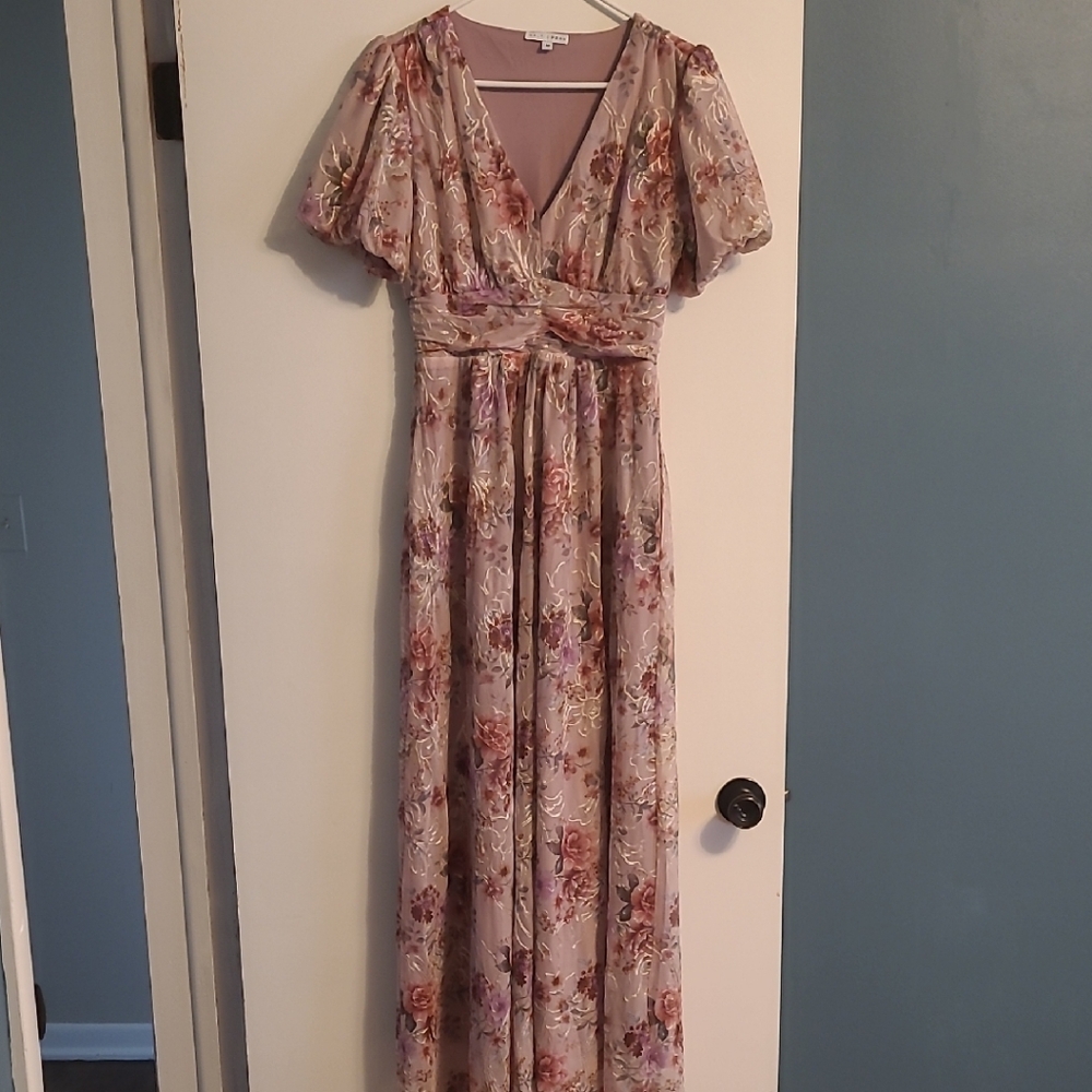 Floral V-Neck Maxi Dress